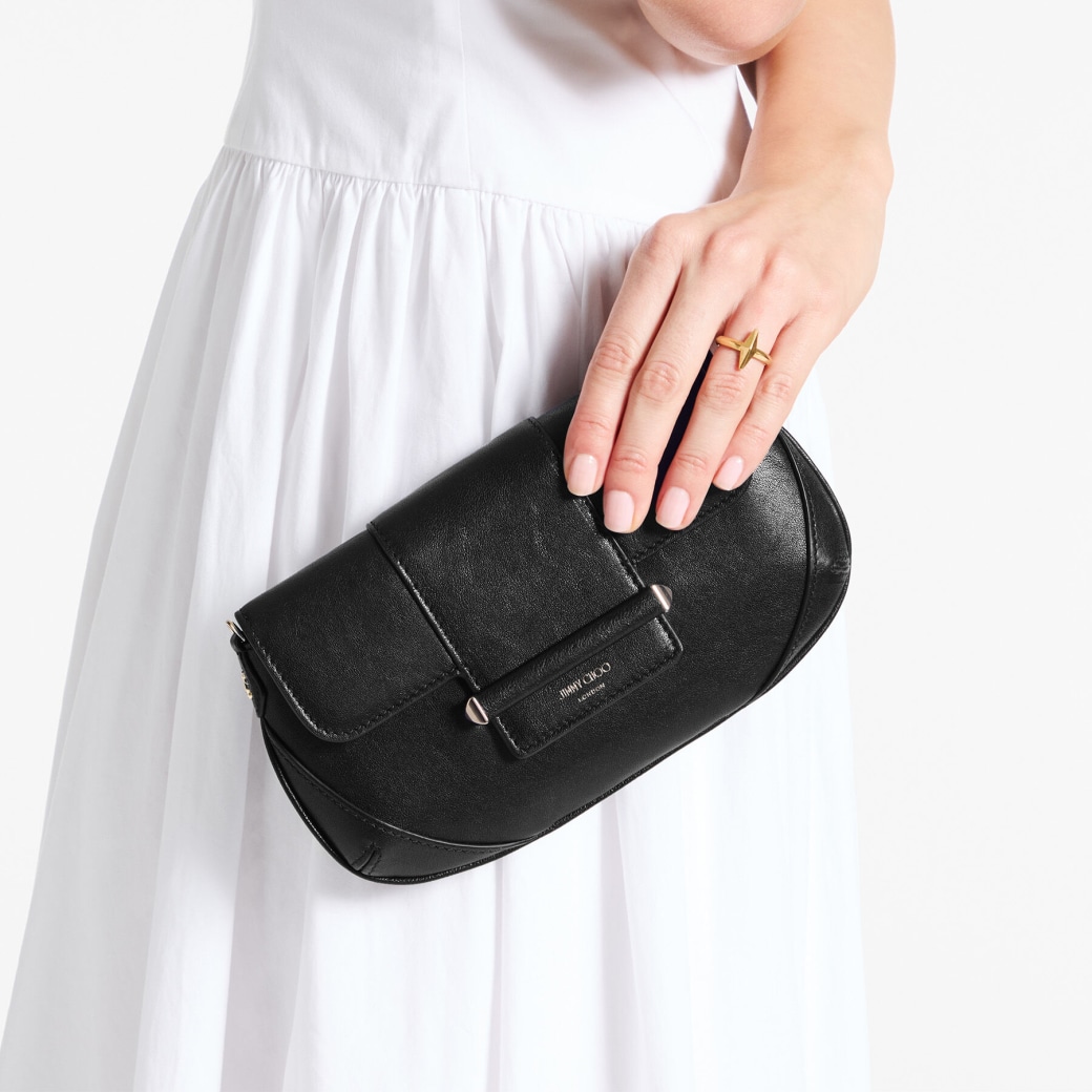 Bar Wallet With Chain